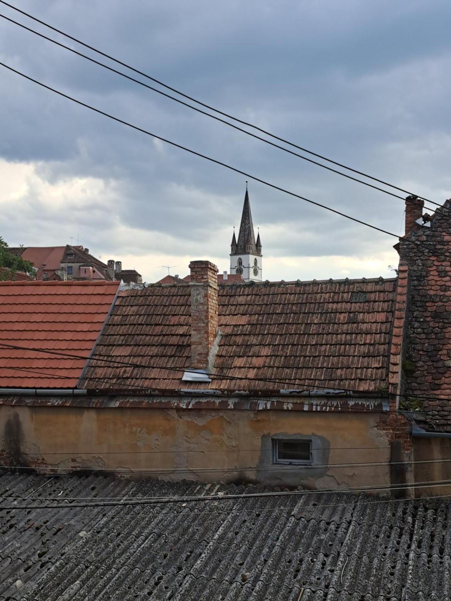 Free Garage In The Center-Delicia 4 Studio! Sibiu Exterior foto